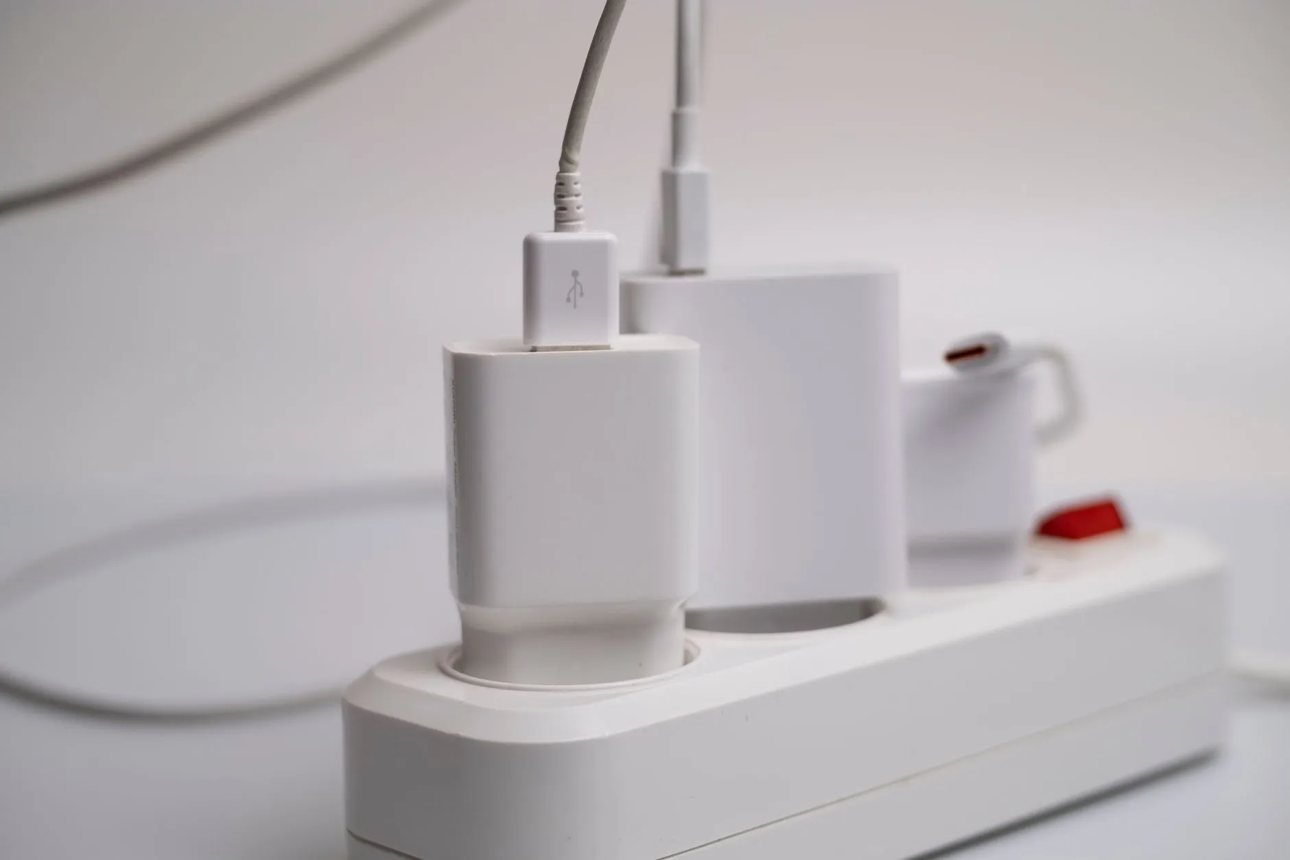 5G时代基站建设与光纤接入技术的发展趋势及行业应用前景