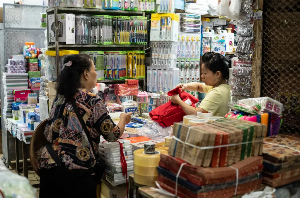 通信工程中的光纤接入施工：从管道敷设到熔接测试的完整流程解析